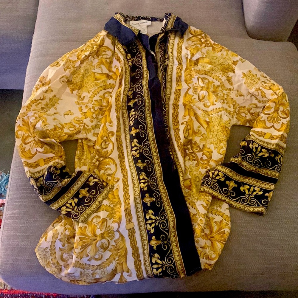 Silk Versace pattern 80’s button down vintage woman’s top size medium